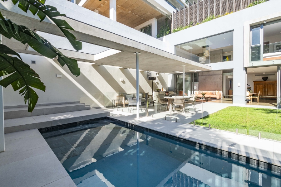4 Bedroom Property for Sale in Fresnaye Western Cape